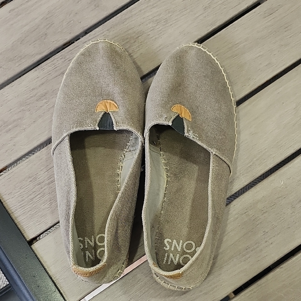 Casual Men's Slip-On Loafers in Taupe